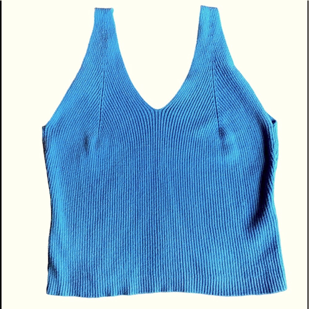 ***FINAL PRICE*** 
Jamie Scott cute V Neck
Short Sleeve Top